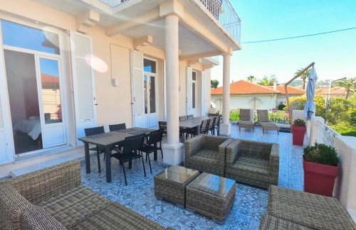 SUPERBE MAISON 6 ch, 4 sdb, terrasses et billard - Foto 1