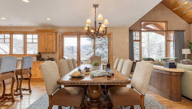 Telemark Luxury Retreat by Avantstay Stunning Views w Hot Tub Theatre Room and Pool Table - Foto 4, Habitación