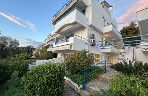 Panoramic Seaview Maisonette with Garden - Photo 6