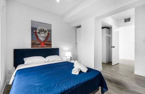 Contemporary Family Oasis Pool and Comfort - Foto 30