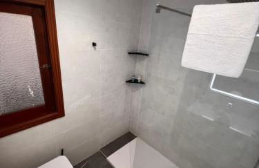 Apartamento espacioso de diseño a 3 min RENFE. - Photo 18