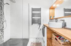 Calme et vert à 10 min de Paris, dans une résidence familiale et surveillée, 6 personnes avec sa place de parking et son jardinet Pas de fêtes - Foto 4