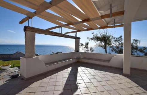 3 Bedroom Lovely Home In Gizzeria Lido - Photo 13