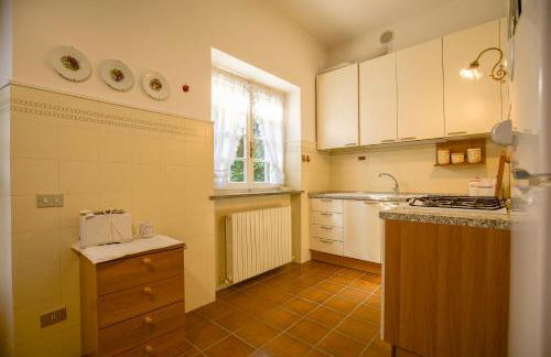 Grande casa con giardino e box auto, 3 camere e 3 bagni - Foto 11