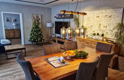 AUXBRG - 4 Zimmer, XL Wasserbett, 65 Zoll TV, XL Terrasse - Foto 4