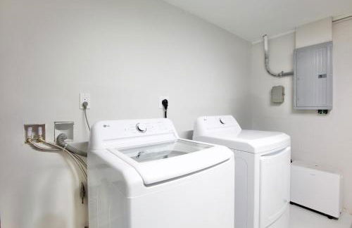 Coastal Charm - Photo 34