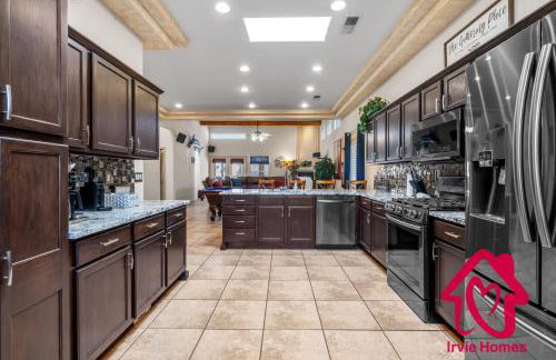 Desert Hills - An Irvie Home - Photo 5