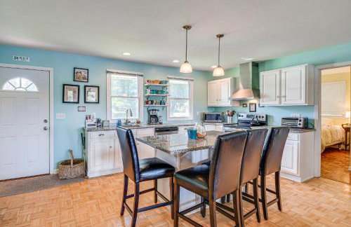 Charming Wolcott Cottage with Fire Pit and Mini Dock - Foto 11