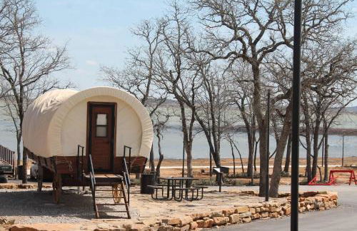 Elevated West Wagon Stay - Spacious Cozy and Charming - Foto 1