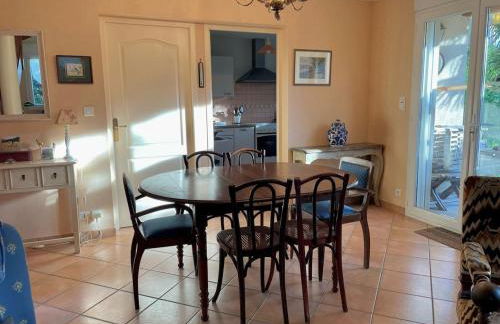 Maison agréable et lumineuse, jardin vue nature, Nant Aveyron - Photo 13