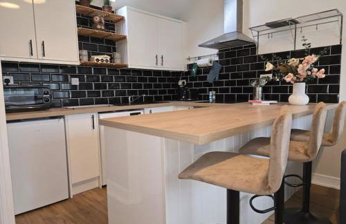 The Mews, Whetstone - Photo 14