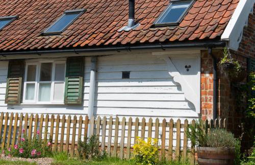 Snow Cottage laid back style with footpaths to a great Macro Brewery Pub - Foto 26