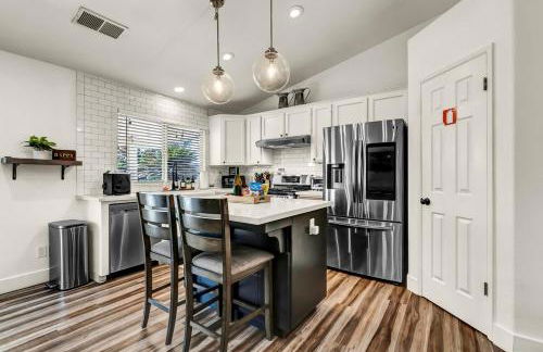 Magnolia Peaceful Vibes Cozy Near Hospital - Photo 2