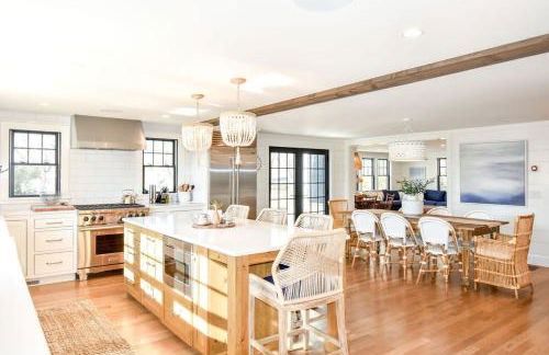 Gorgeous Home 2 Min Walk to Beach - Foto 7