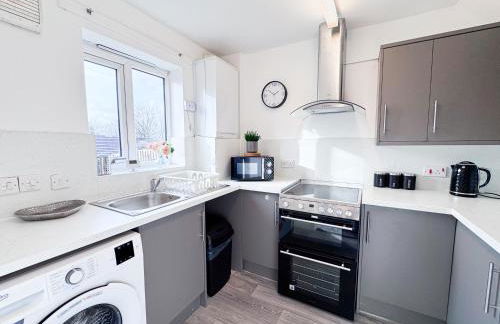 Lokfu Garden By Furnished Accommodation 3 Bedroom House Free Parking Perfect For Contractors and Families - Foto 19