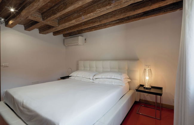 The Lion House - Foto 28