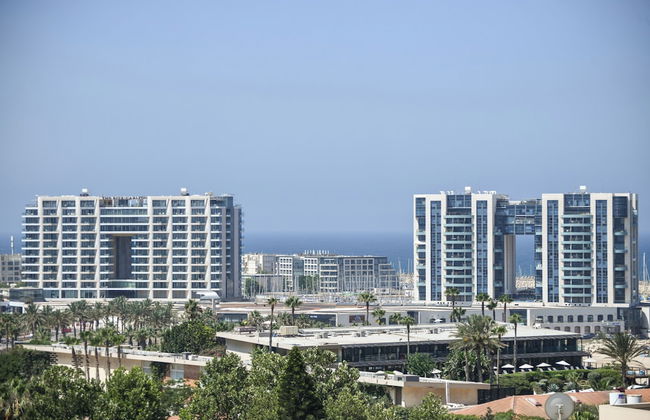 3BR SeaView Apt by the Beach by SeaNRent - Foto 46