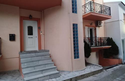 Cozy & Spacious Apartment Walk to Vathy Center - Photo 12