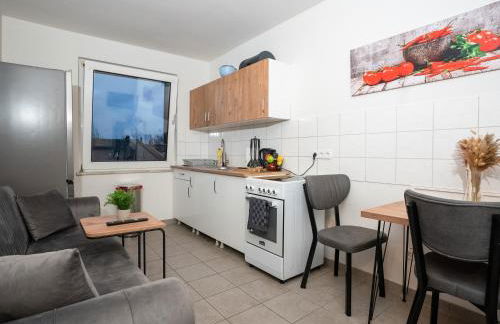 Livemore24 - Space in Duisburg WLAN - Smart-TV - 24-7 Check-in und Küche - Photo 15