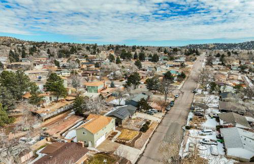 Crestview Place Family Home 2 Mins to UCCS Patio and BBQ - Foto 40