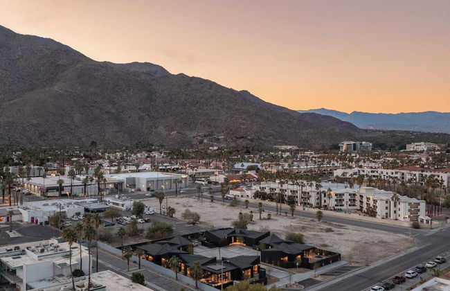 Blackhaus Suites by AvantStay – Modern Comfort in Downtown Palm Springs - Foto 56