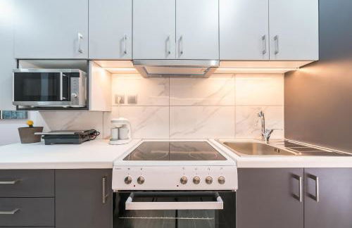 West Athens Studio - Foto 20