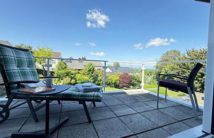 Ruhige Wohlfühloase auf zwei Ebenen - mit Terrasse im Grünen und Balkon - Foto 12
