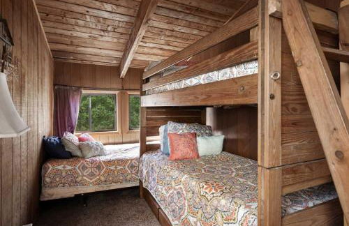 Waterfront w Hot Tub Fire Pit Deck & Water Toys - Foto 27