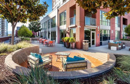 Global Luxury Suites San Jose Downtown - Photo 10