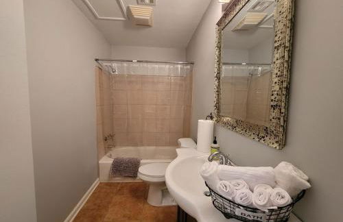 Lakeview New Orleans Gem 3 bedroom home with pool - Foto 11