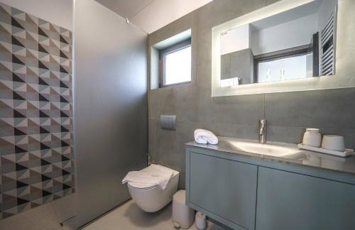 Nostra Terra Villa, 2-acre Secluded Nature Escape with Heated Pool, By ThinkVilla - Foto 54