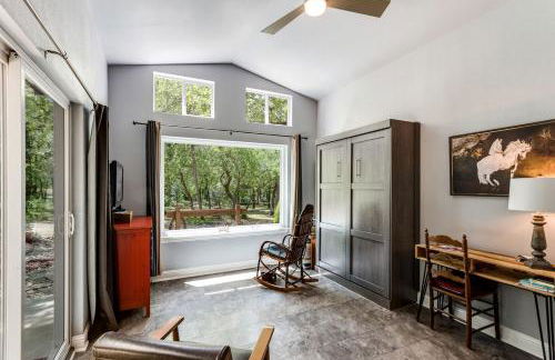 Hidden Treasure Harvest House Forest Getaway 30 Min. West of Fort Worth - Photo 24