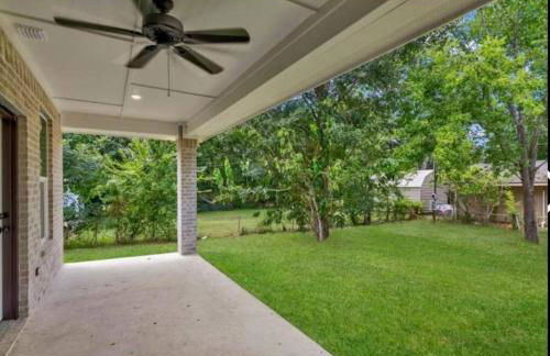 Reduced! Newly Renovated Luxe West Beaumont w Priv - Foto 5