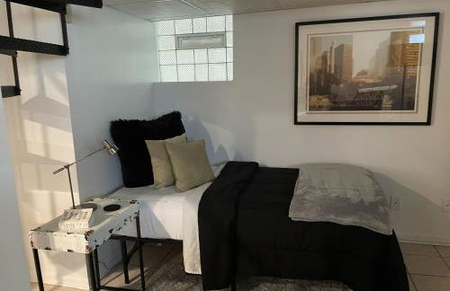 The Wrigleyville Garden 200 Steps to Wrigley-2BR - Foto 16