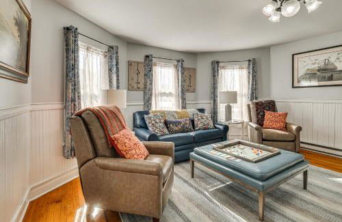 Easy Beach Access! Classic New London Charmer - Foto 4