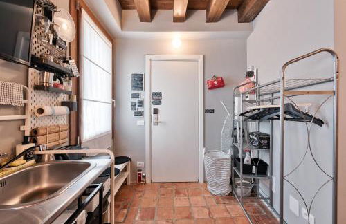 Storico alloggio fronte piazza in Borgo Portello - Foto 9