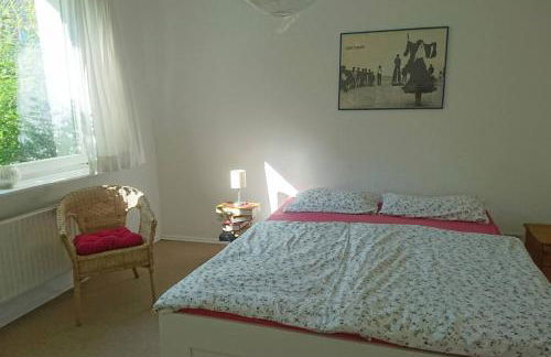 Sonniges Häuschen mit Garten - Foto 7