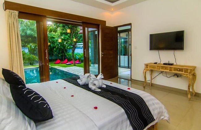 Intan Legian Seminyak Villa - Photo 27