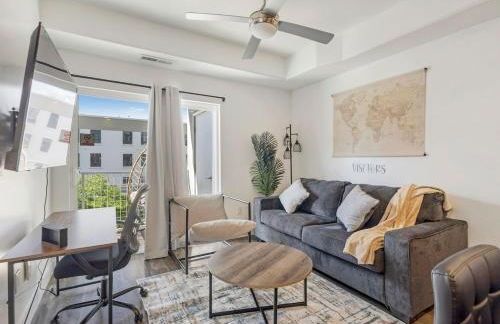 Apt in Heart of SLC - King Bed - Gym - Smart TV - Foto 1