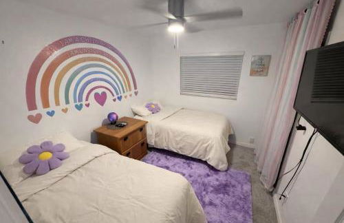 Spacious 4 bedroom 3 bath Clearwater Vacation House Cowboy Pool Fire Pit Games Close to Clearwater Beach Biking Trail Farmers Markets Harbor Health Spa Baycare Ballpark and Ruth Eckerd Hall Golf Courses - Photo 28