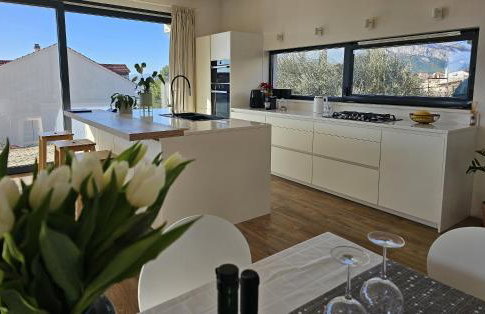 Villa Sea Horizon with a pool - Photo 11