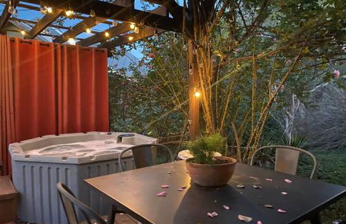 Cottage with Hot Tub and Pool Bandera, TX. - Foto 32