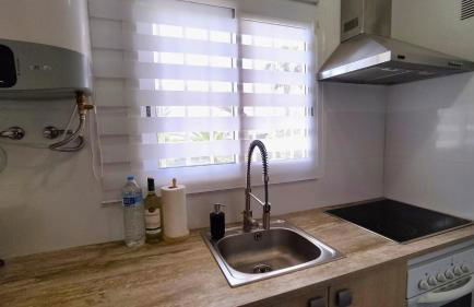 Stylish Seaview Apartment - Photo 27