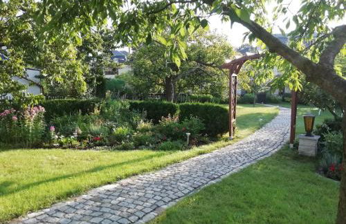 Kleiner Bungalow im Grünen - Foto 8