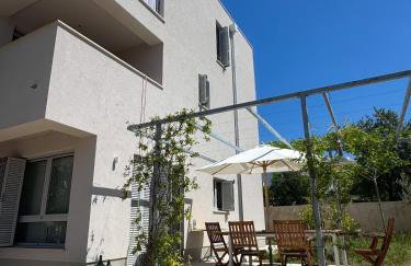 Supetar Cypress House - near the beach - Foto 1