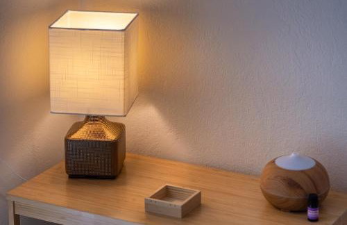 Central, Calm with Courtyard - Foto 36