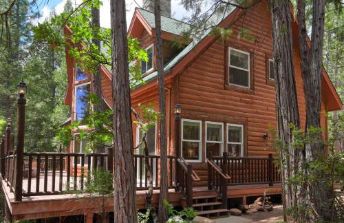 Rivercrest Lodge with Hot Tub-Pool Table-Firepit - Foto 38