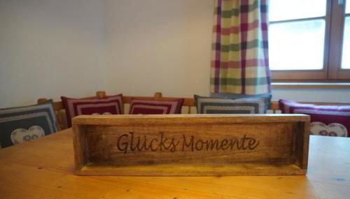 FeWo BergZeit auf 1000 m Höhe mit Balkon, Parkplatz, WLAN, Küche - Foto 4