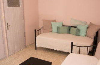 Lilia-RentalApartments - Photo 7