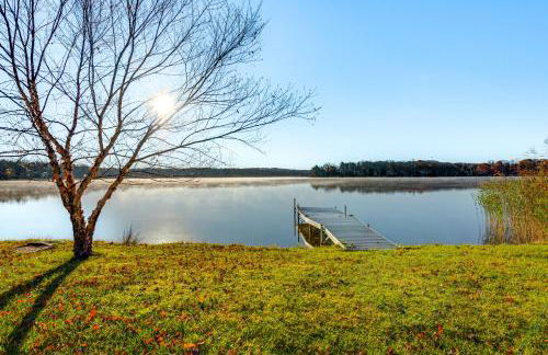 Lakefront Cabin Kayaks, Paddle Boards and Fishing - Foto 2